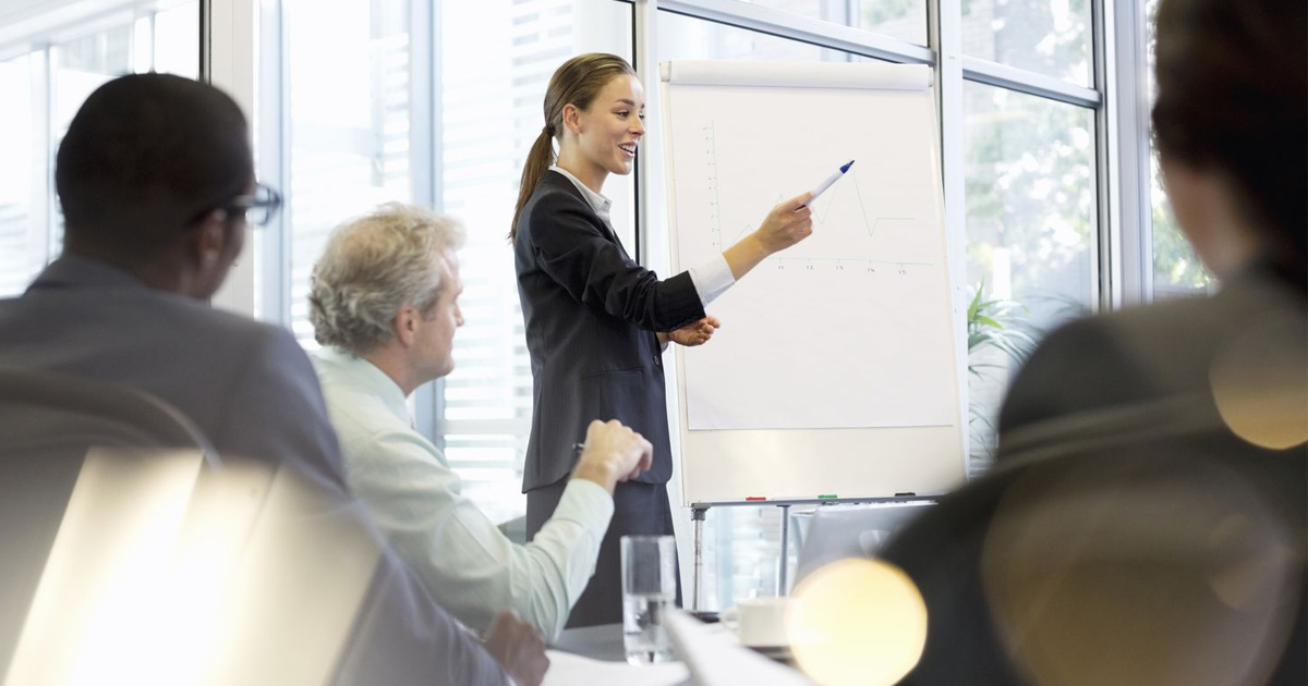 Thị trường mục tiêu là gì? Cách xác định Target Market