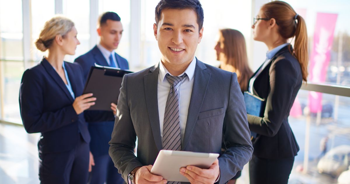 6 Thực Hành Thiết Yếu Để Quản Trị Đội Ngũ